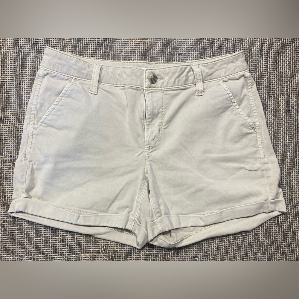 So Khaki Low Rise Favorite Midi Shorts, Size 7, Flat Front, Stretch, Pockets